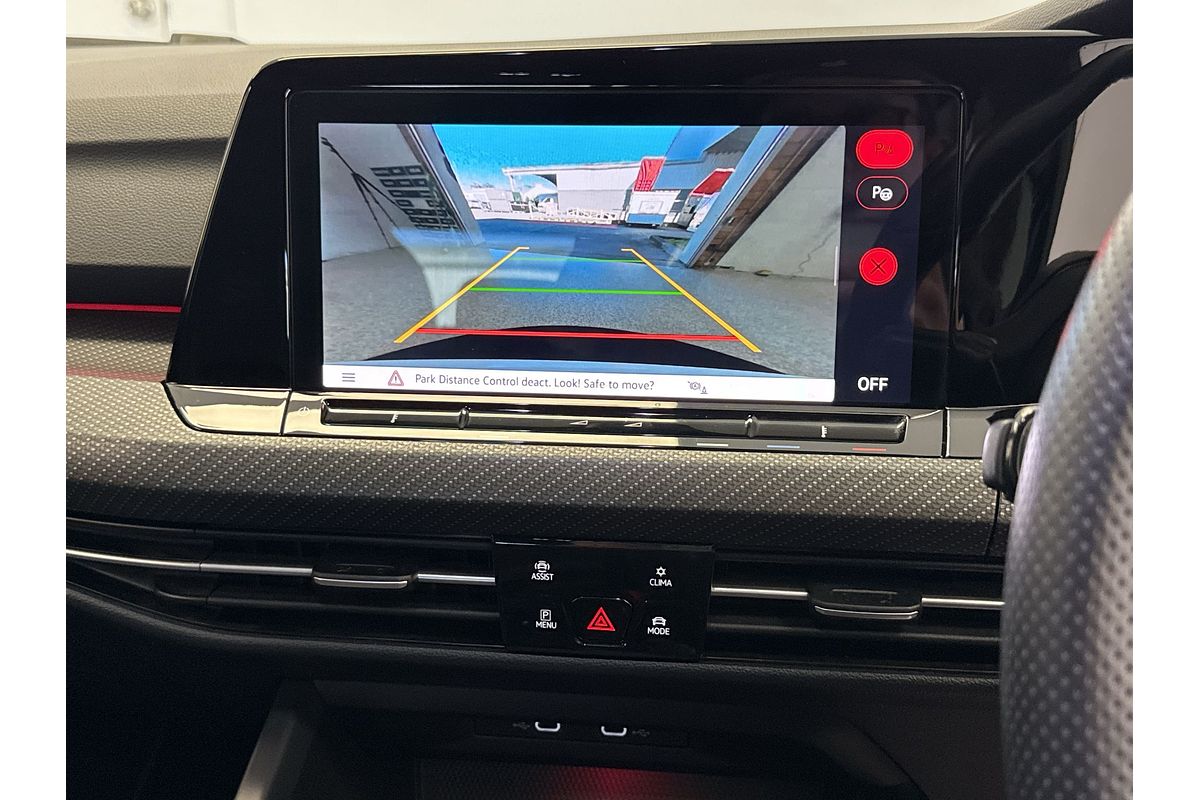 2021 Volkswagen Golf 110TSI R-Line 8