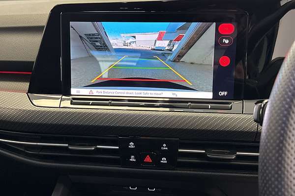 2021 Volkswagen Golf 110TSI R-Line 8