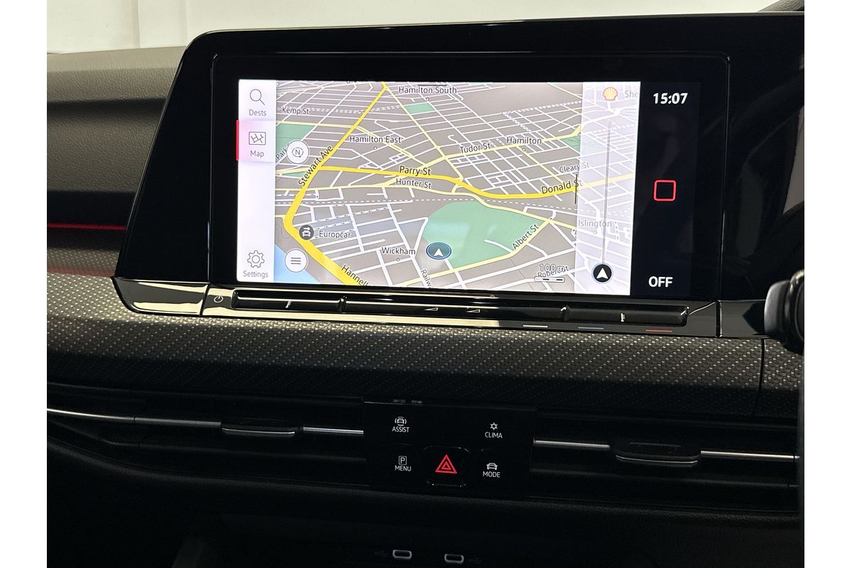 2021 Volkswagen Golf 110TSI R-Line 8