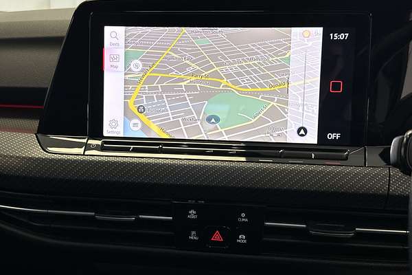 2021 Volkswagen Golf 110TSI R-Line 8