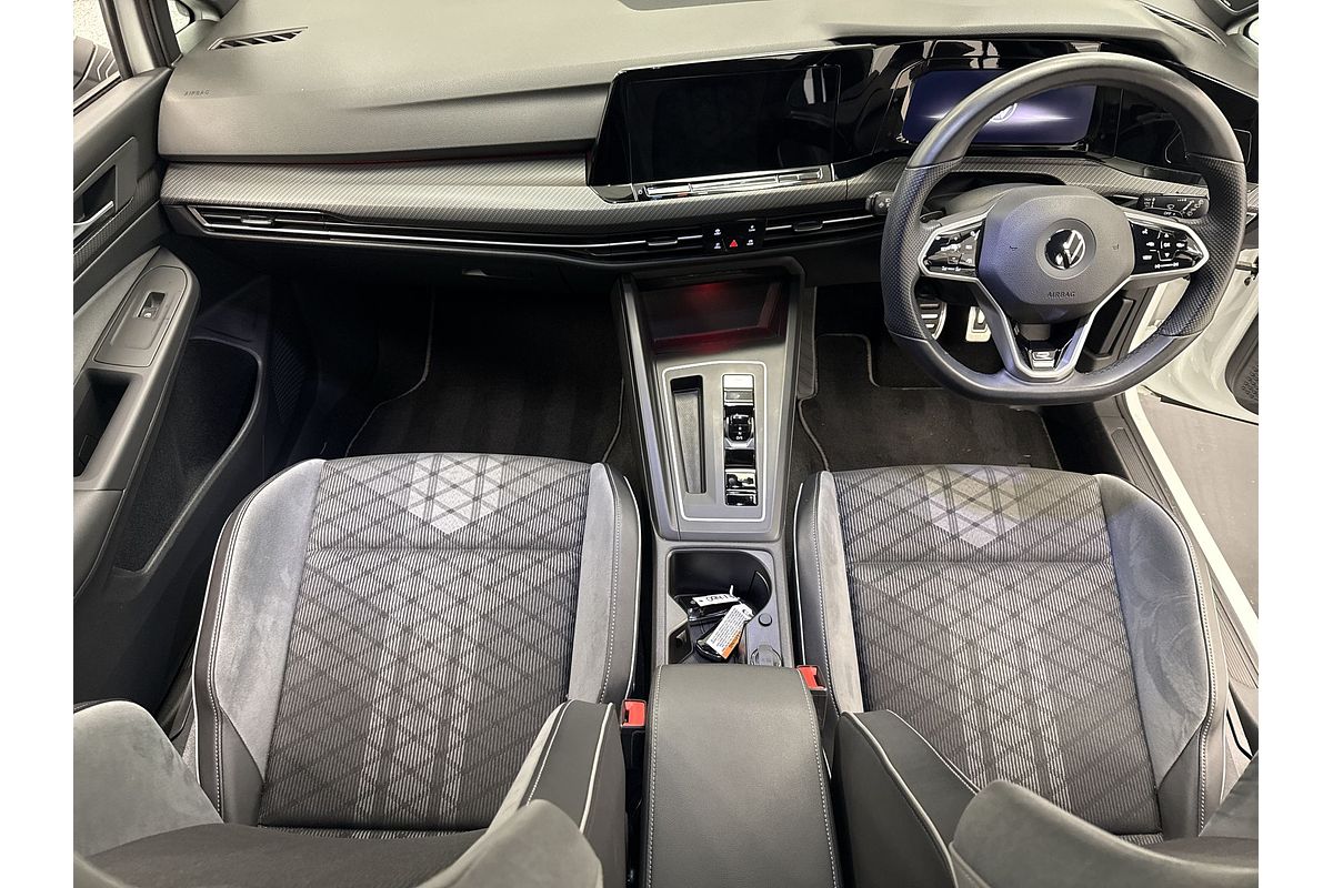 2021 Volkswagen Golf 110TSI R-Line 8