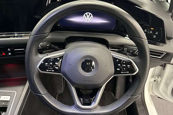 2021 Volkswagen Golf 110TSI R-Line 8