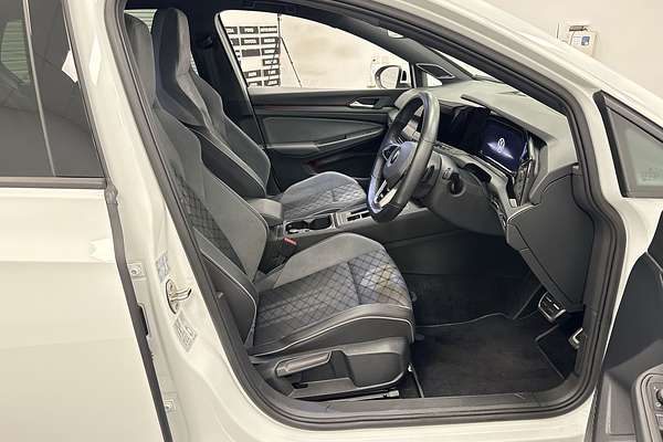 2021 Volkswagen Golf 110TSI R-Line 8