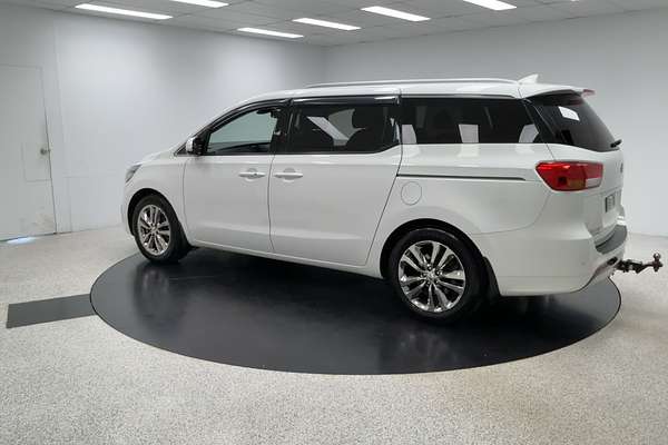 2016 Kia Carnival Platinum YP