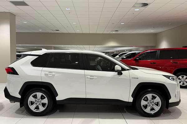 2020 Toyota RAV4 GX AXAH54R