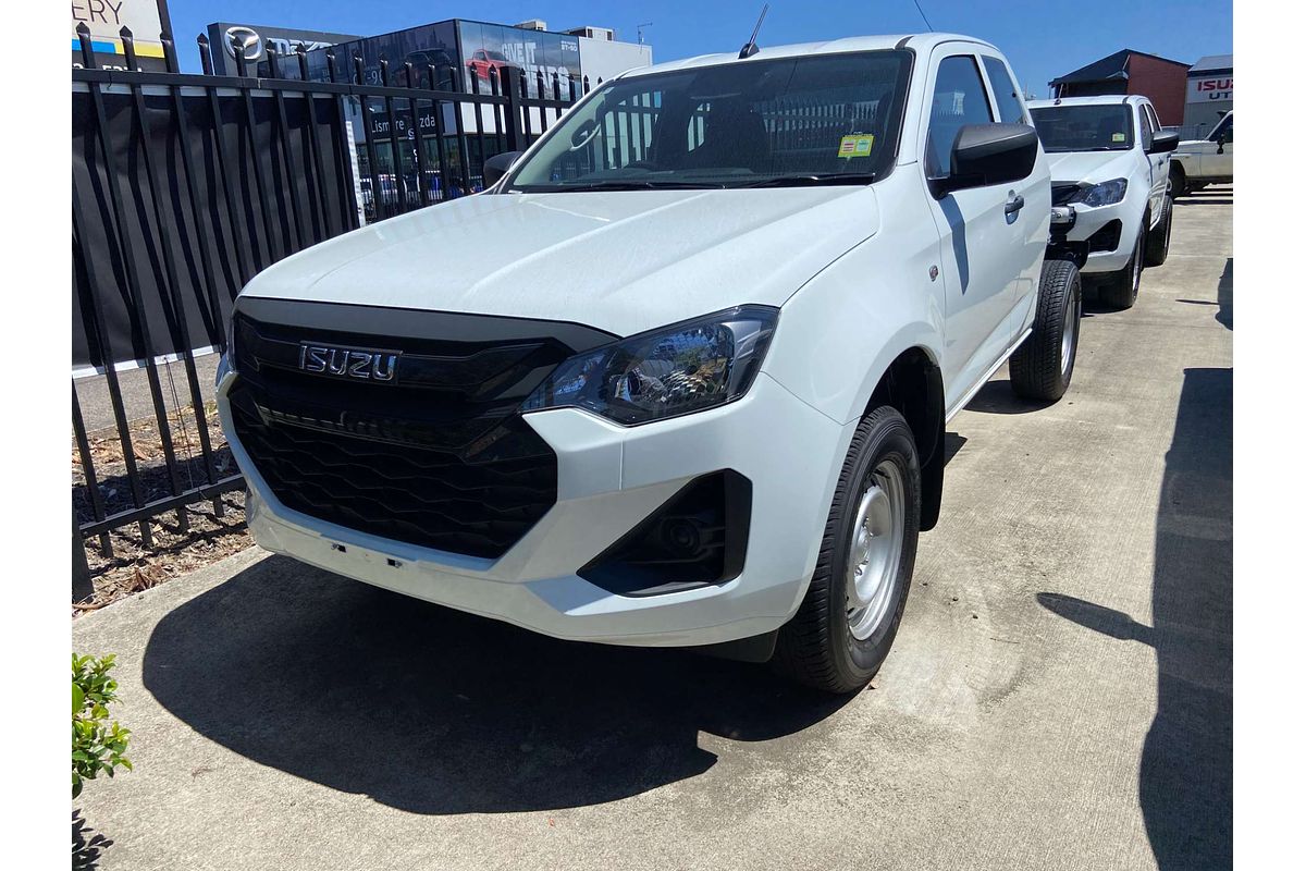 2025 Isuzu D-MAX SX 4X4