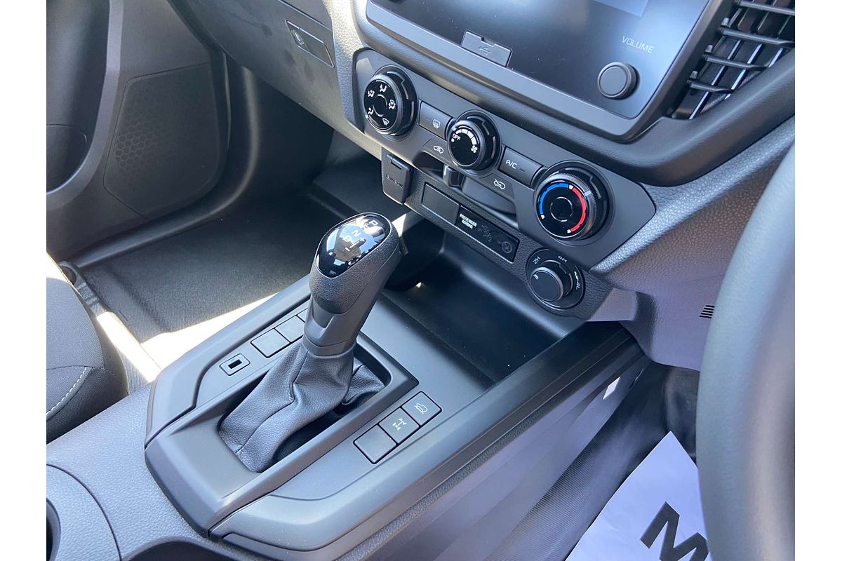 2025 Isuzu D-MAX SX 4X4