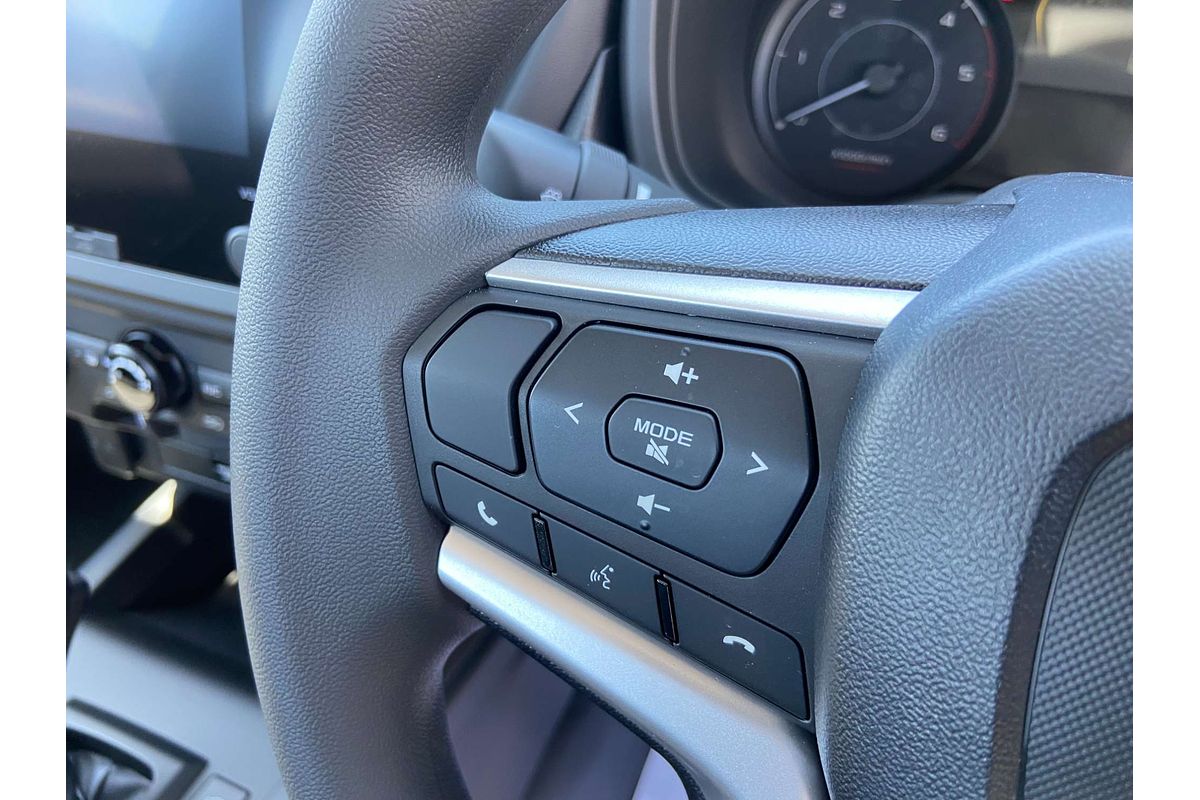 2025 Isuzu D-MAX SX 4X4