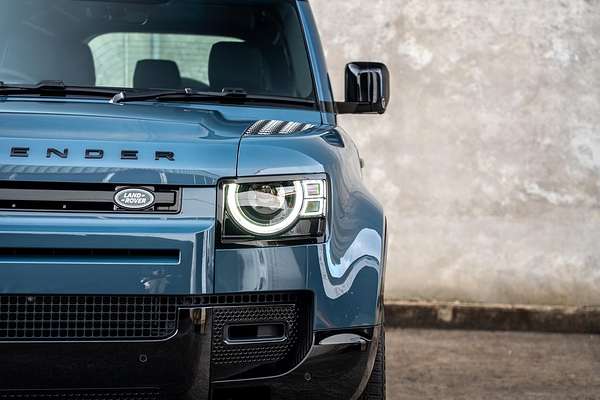 2025 Land Rover Defender 110 D350 X-Dynamic SE L663