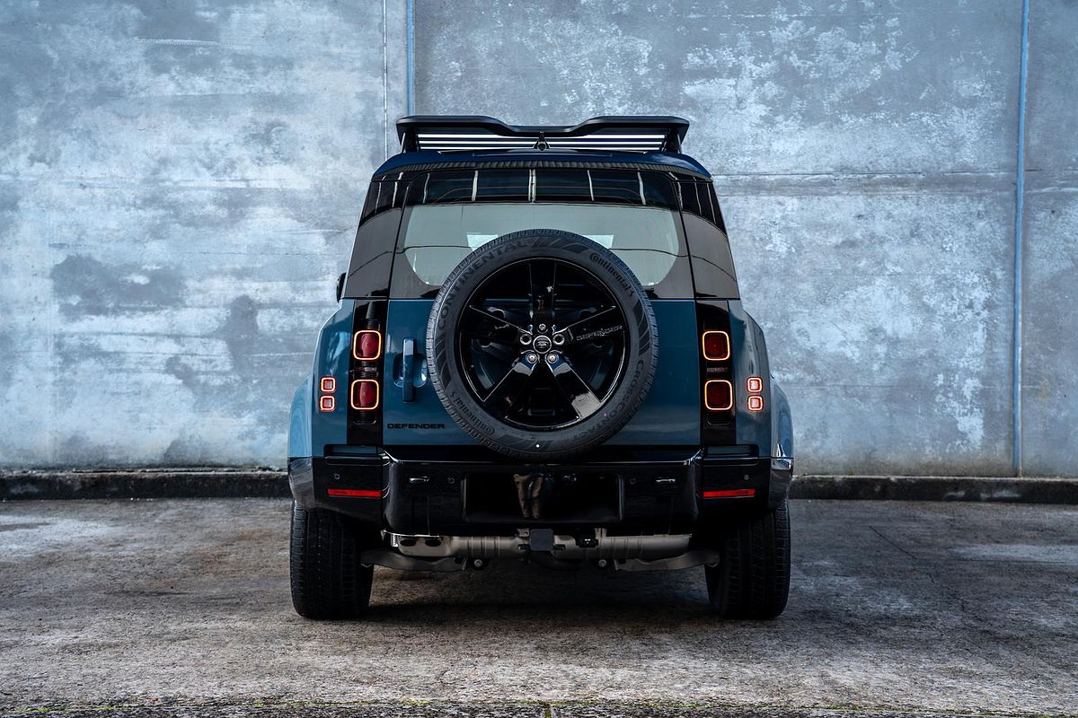 2025 Land Rover Defender 110 D350 X-Dynamic SE L663