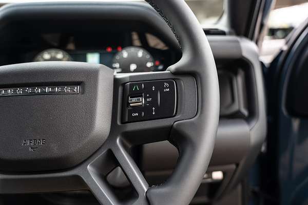 2025 Land Rover Defender 110 D350 X-Dynamic SE L663