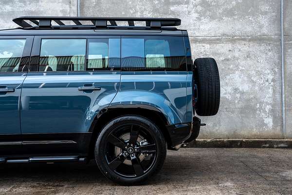 2025 Land Rover Defender 110 D350 X-Dynamic SE L663