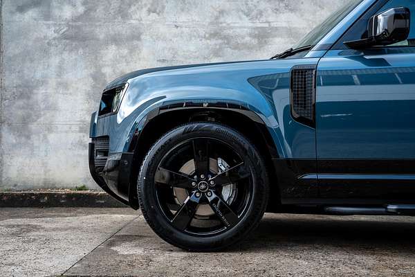 2025 Land Rover Defender 110 D350 X-Dynamic SE L663
