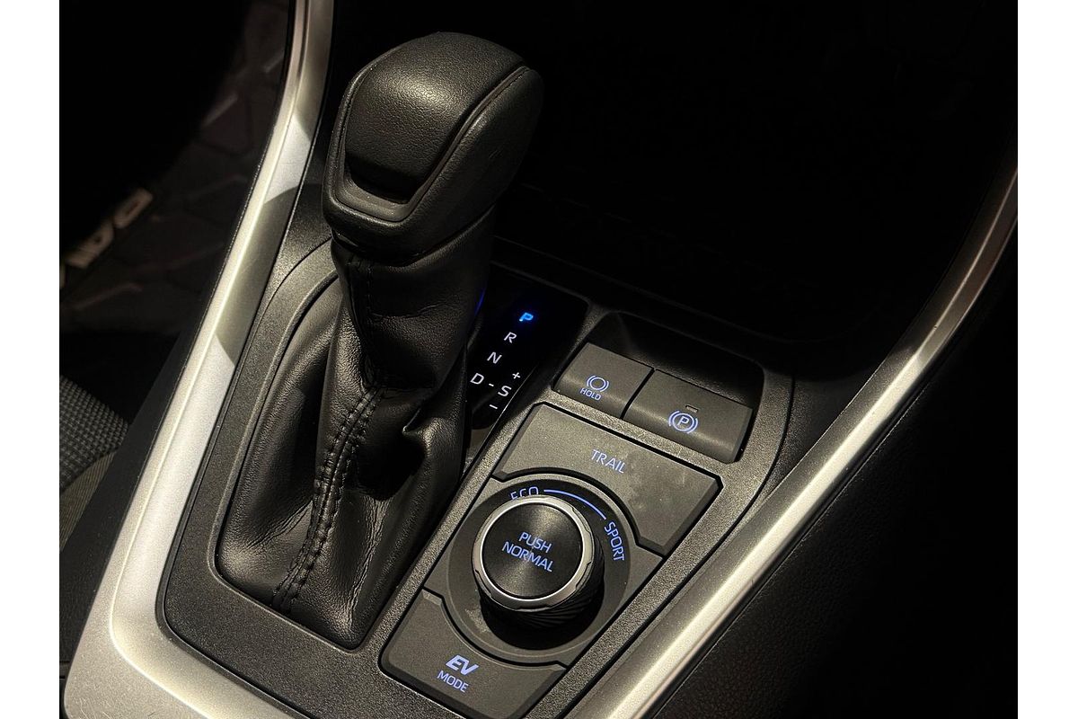 2020 Toyota RAV4 GX AXAH54R