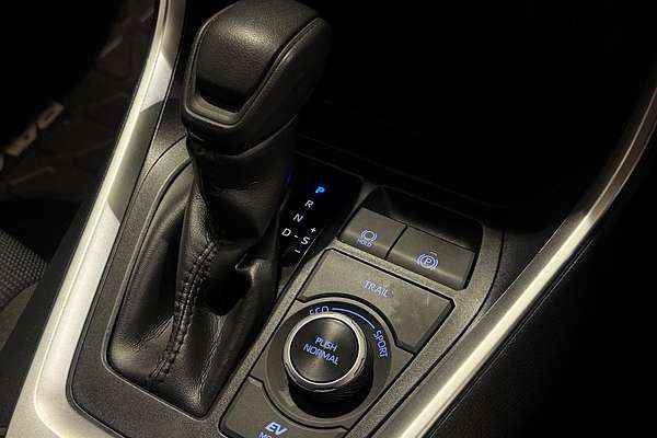 2020 Toyota RAV4 GX AXAH54R