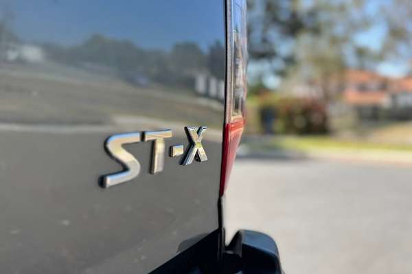 2020 Nissan Navara ST-X D23 Series 4 4X4
