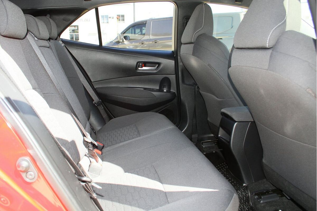 2020 Toyota Corolla SX Hybrid ZWE211R