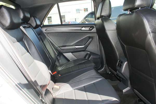2023 Volkswagen T-Roc R D11