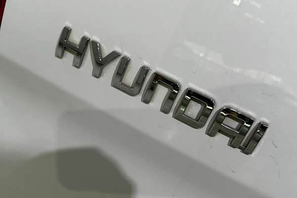 2019 Hyundai iLoad  TQ4