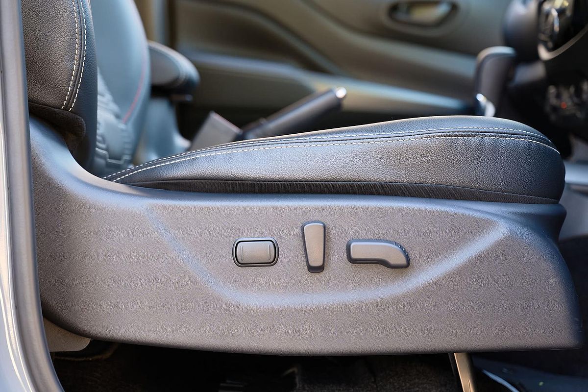 2025 Nissan Navara PRO-4X D23 4X4