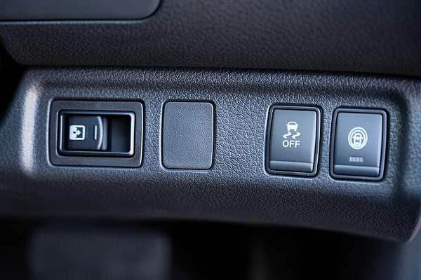 2025 Nissan Navara PRO-4X D23 4X4