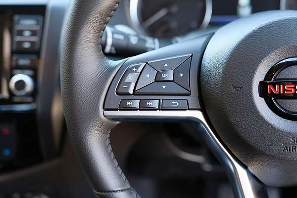 2025 Nissan Navara PRO-4X D23 4X4