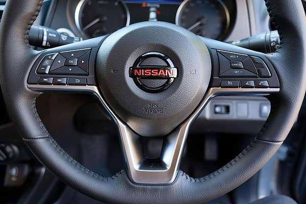 2025 Nissan Navara PRO-4X D23 4X4