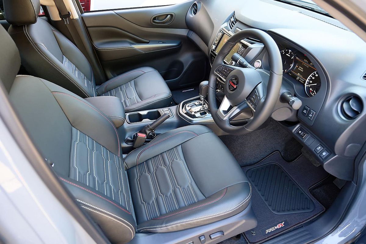 2025 Nissan Navara PRO-4X D23 4X4