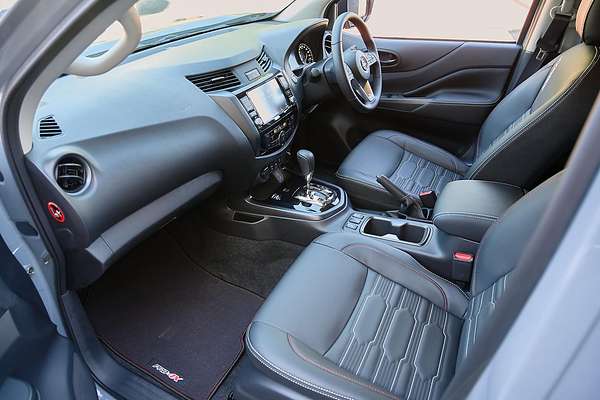 2025 Nissan Navara PRO-4X D23 4X4