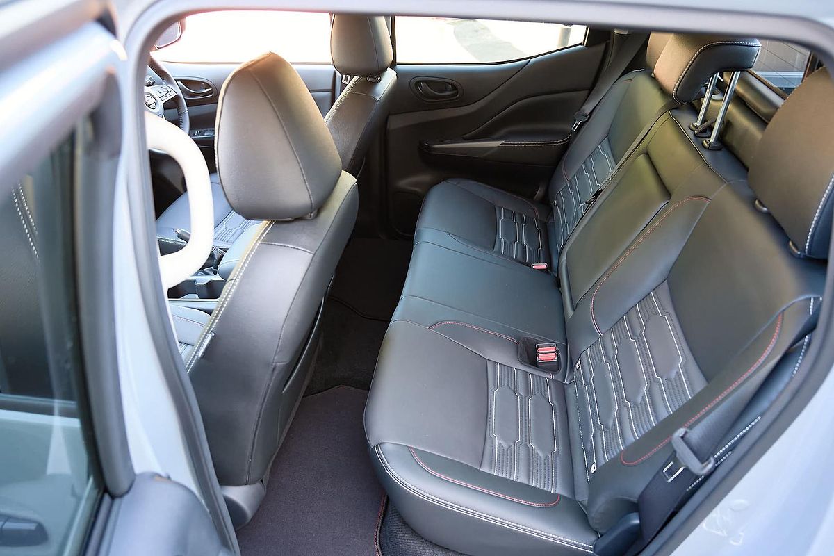 2025 Nissan Navara PRO-4X D23 4X4