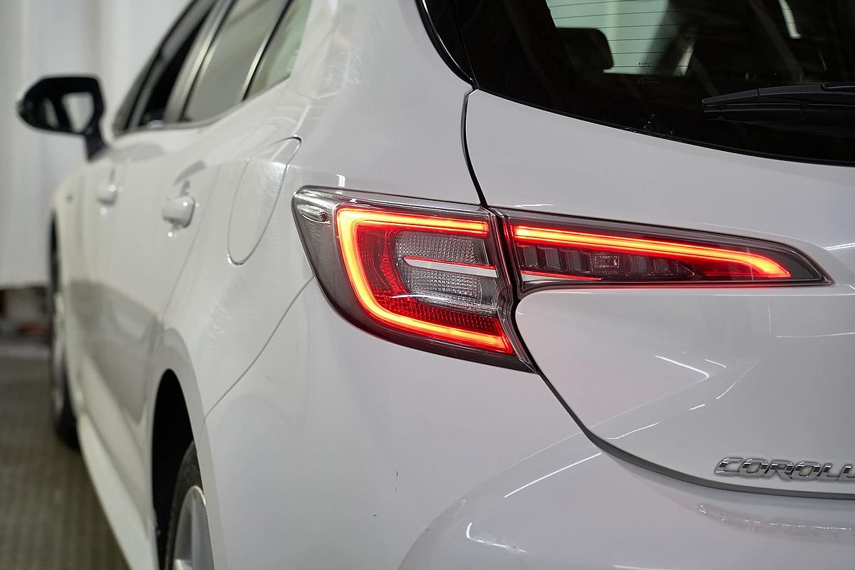 2022 Toyota Corolla Ascent Sport Hybrid ZWE211R