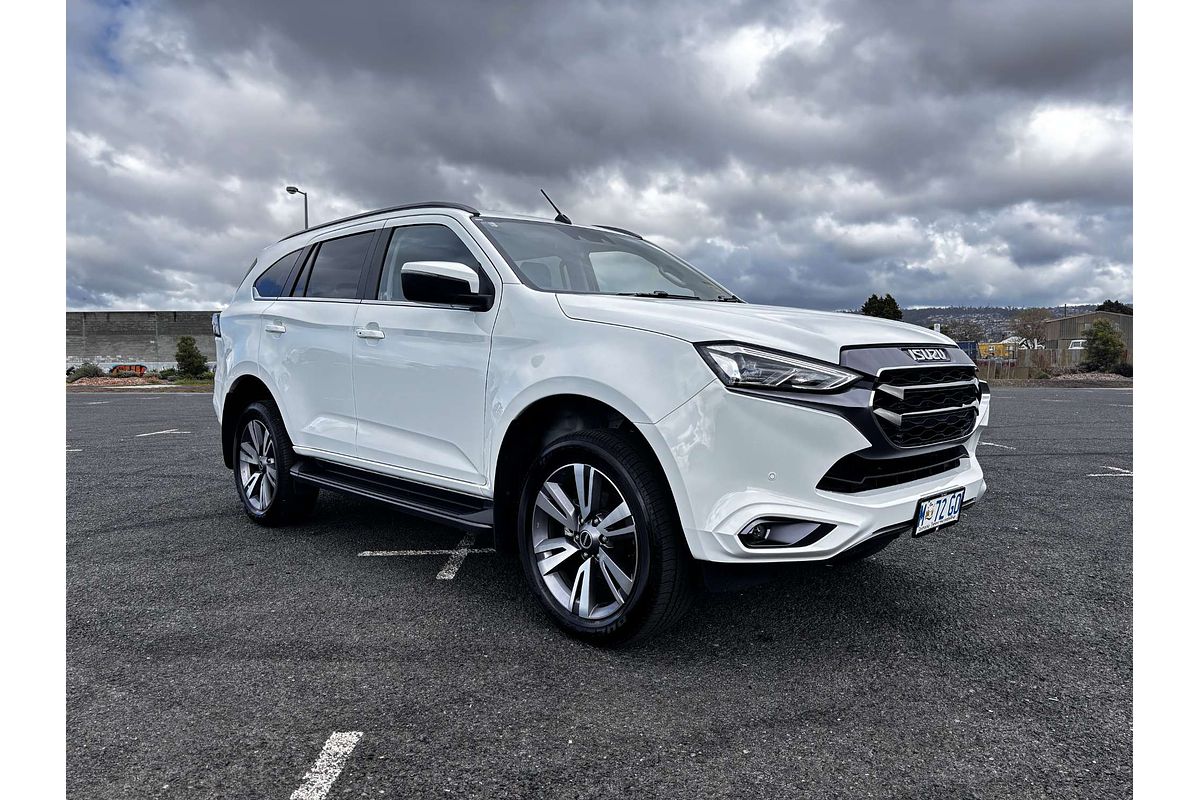 2024 Isuzu MU-X LS-T