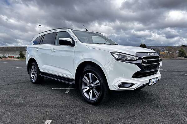 2024 Isuzu MU-X LS-T