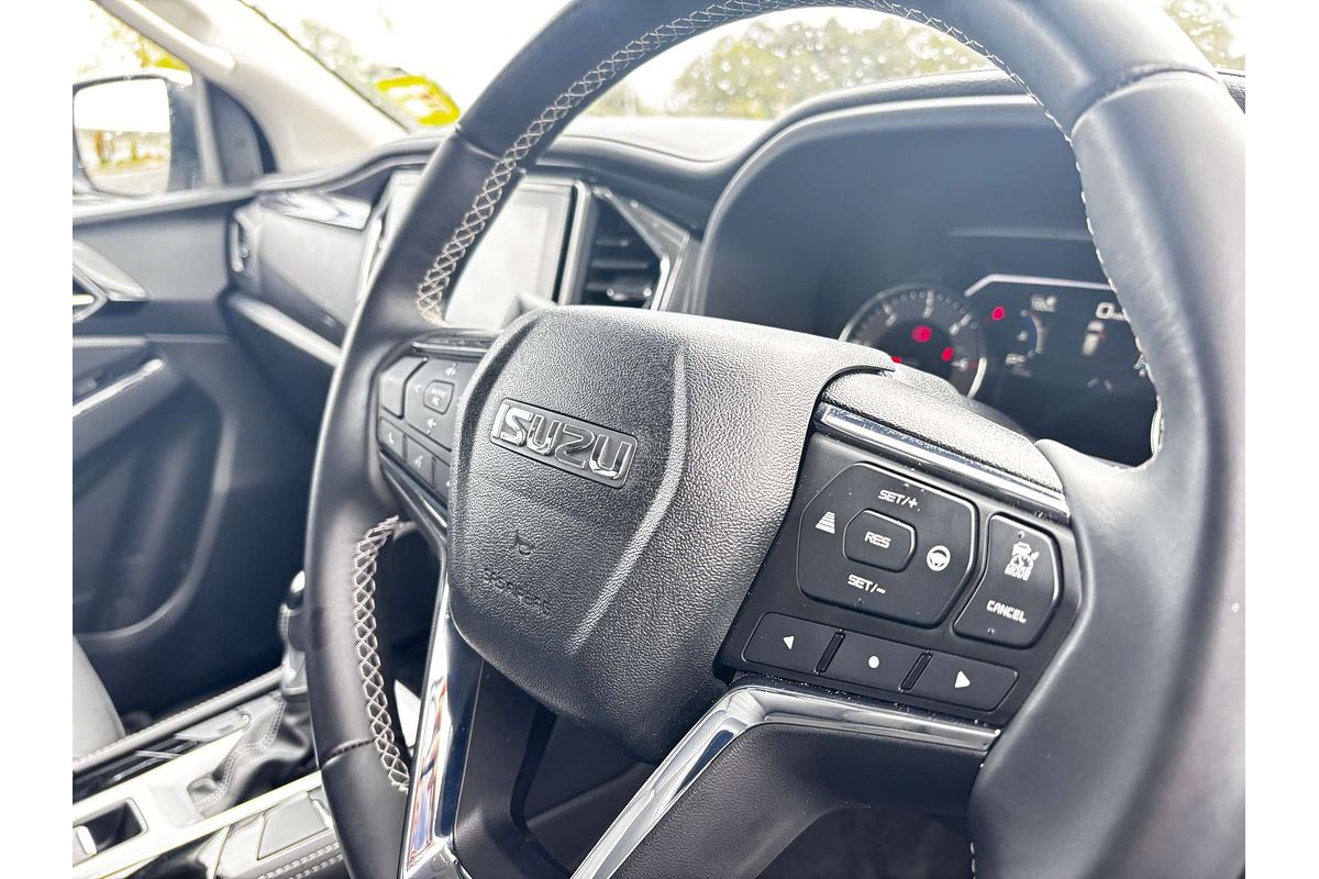 2024 Isuzu MU-X LS-T