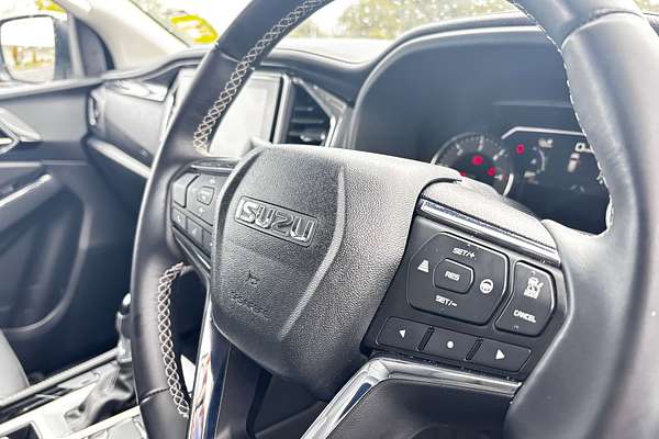 2024 Isuzu MU-X LS-T