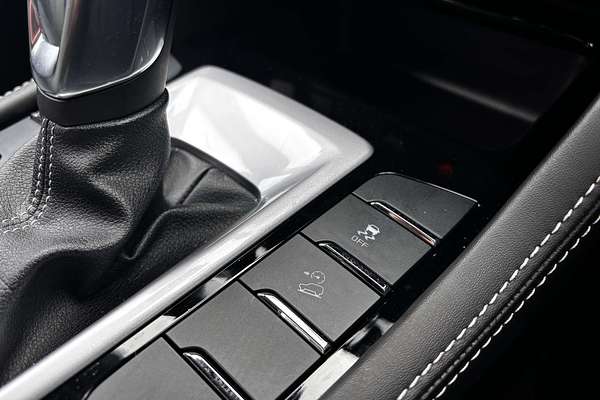 2024 Isuzu MU-X LS-T