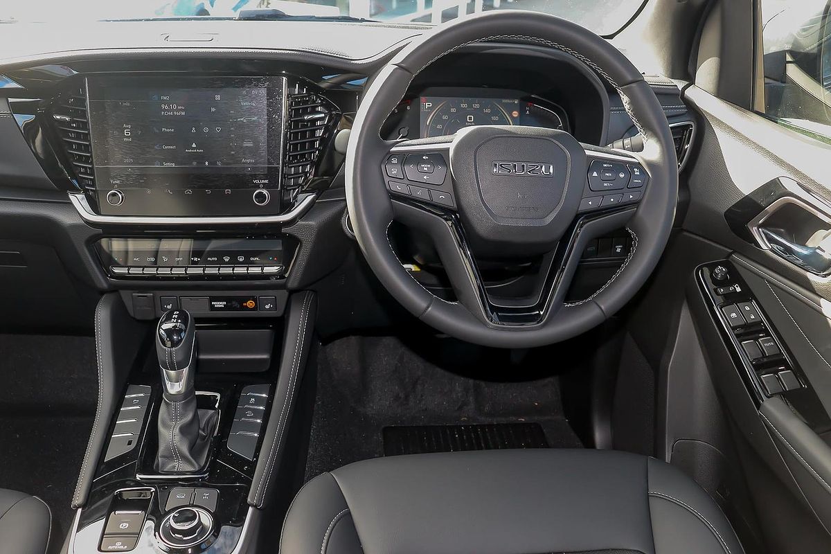 2025 Isuzu MU-X LS-T