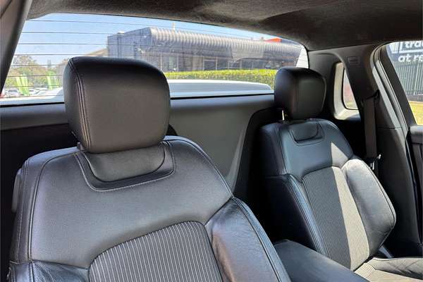2012 Holden Commodore SV6 THUNDER VE II MY12 Rear Wheel Drive