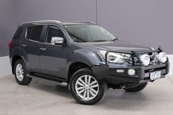 2017 Isuzu MU-X LS-T