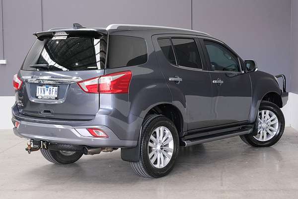 2017 Isuzu MU-X LS-T