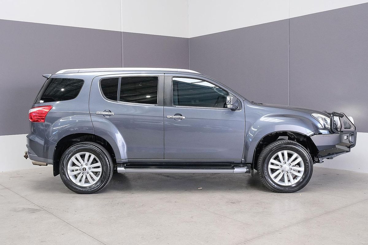 2017 Isuzu MU-X LS-T