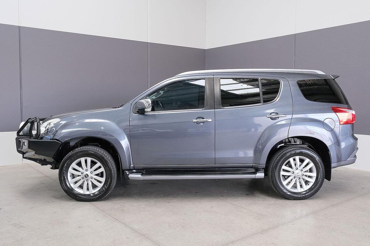 2017 Isuzu MU-X LS-T