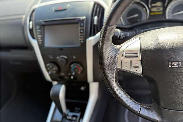 2018 Isuzu MU-X LS-M