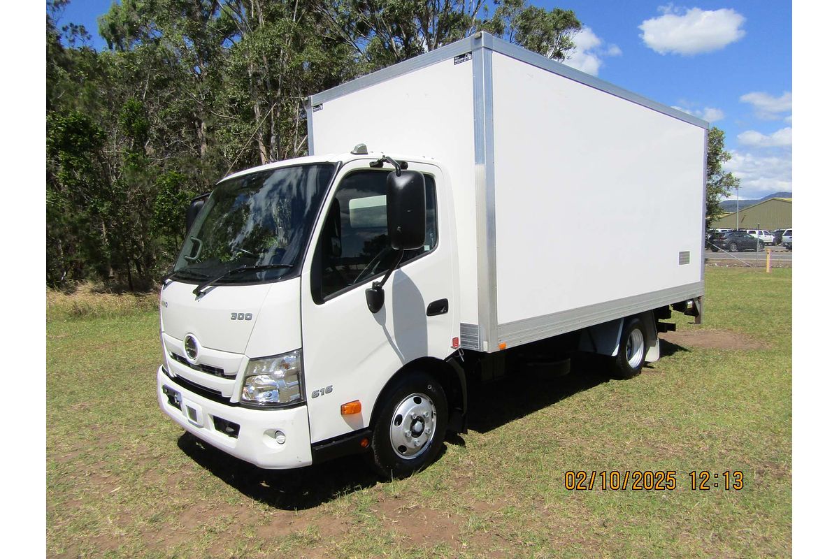 2023 Hino 300 616 3430 WIDE XZU710R MY20 REAR WHEEL DRIVE