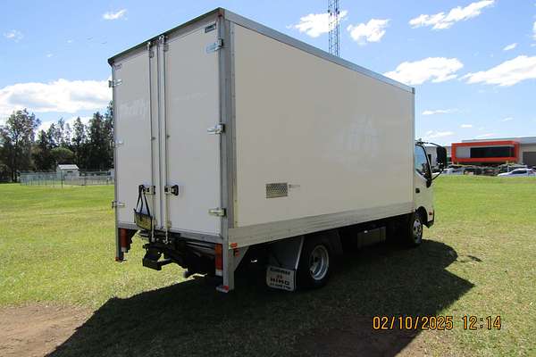 2023 Hino 300 616 3430 WIDE XZU710R MY20 REAR WHEEL DRIVE