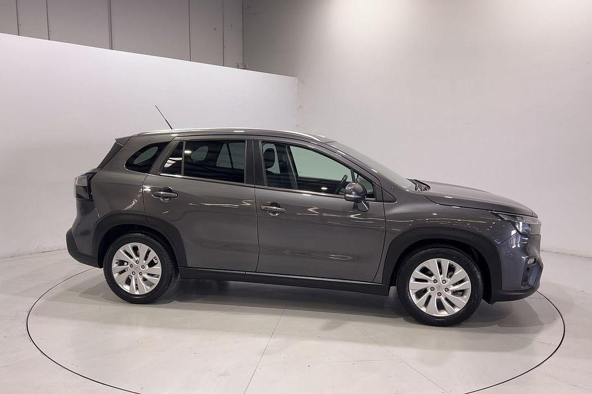 2023 Suzuki S-Cross Plus JYB
