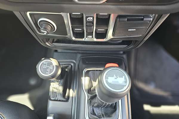 2024 Jeep Wrangler Unlimited Overland JL