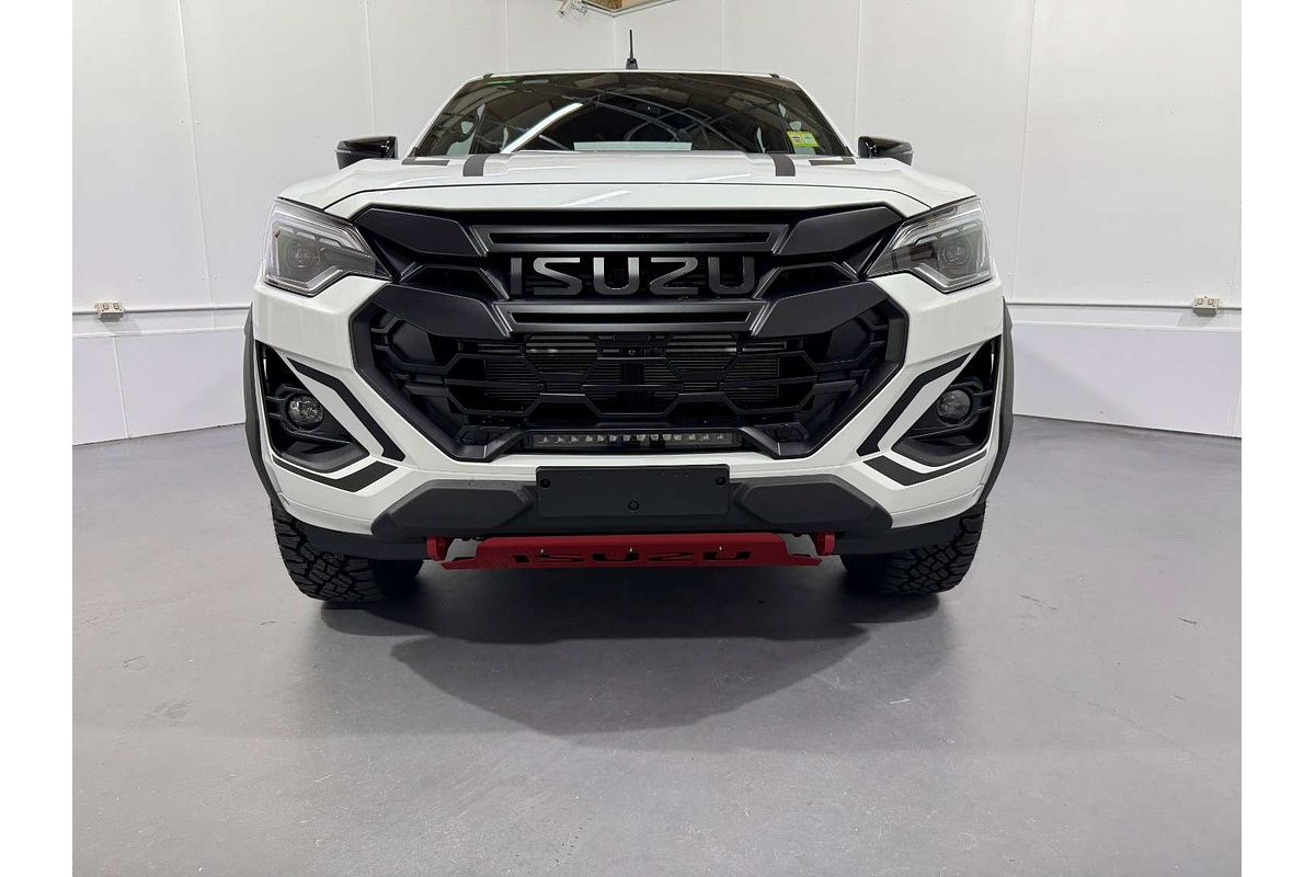 2025 Isuzu D-MAX BLADE 4X4