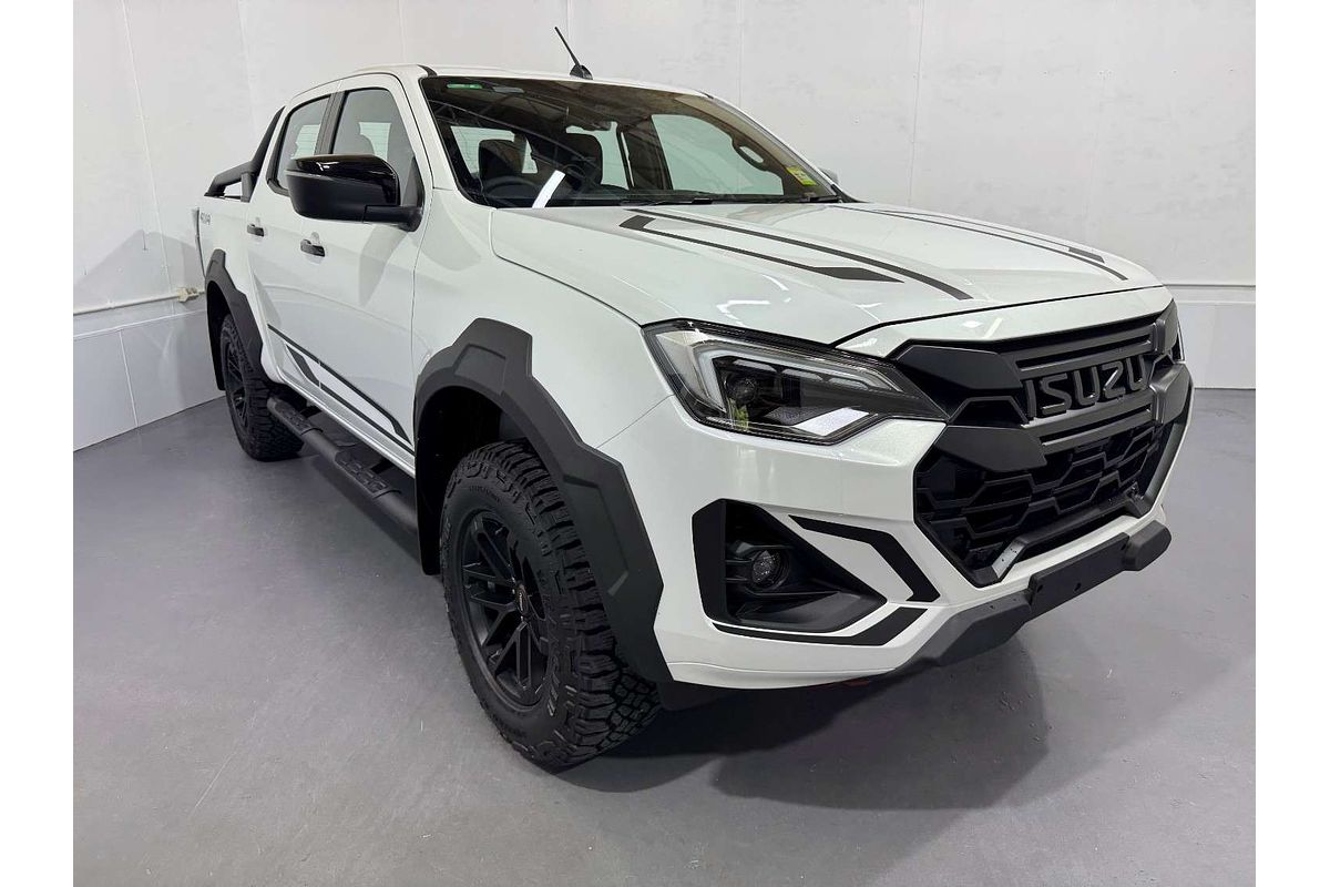 2025 Isuzu D-MAX BLADE 4X4