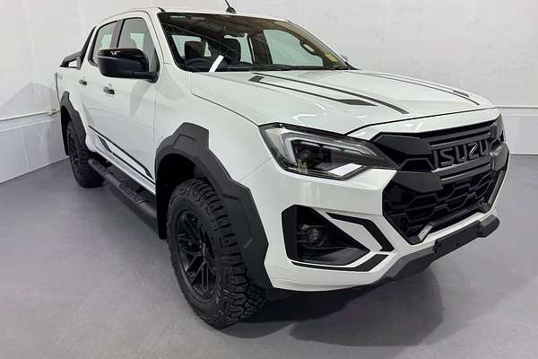 2025 Isuzu D-MAX BLADE 4X4